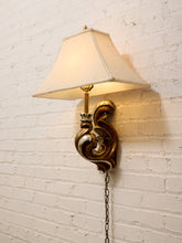 Load image into Gallery viewer, Hollywood Regency Sconce
