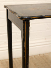 Load image into Gallery viewer, Vintage Chinoiserie Black Lacquer Side Table with Hand-Painted Asian Scene
