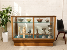 Load image into Gallery viewer, Art Deco tiger oak mercantile display cabinet with glass top and large glass panels framed in richly figured warm oak
