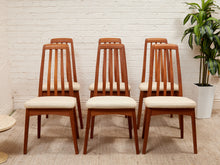 Load image into Gallery viewer, Benny Linden Vintage Chairs

