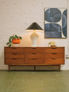 Sculptural Deco Revival Ceramic Lamp  Stone-Look Base