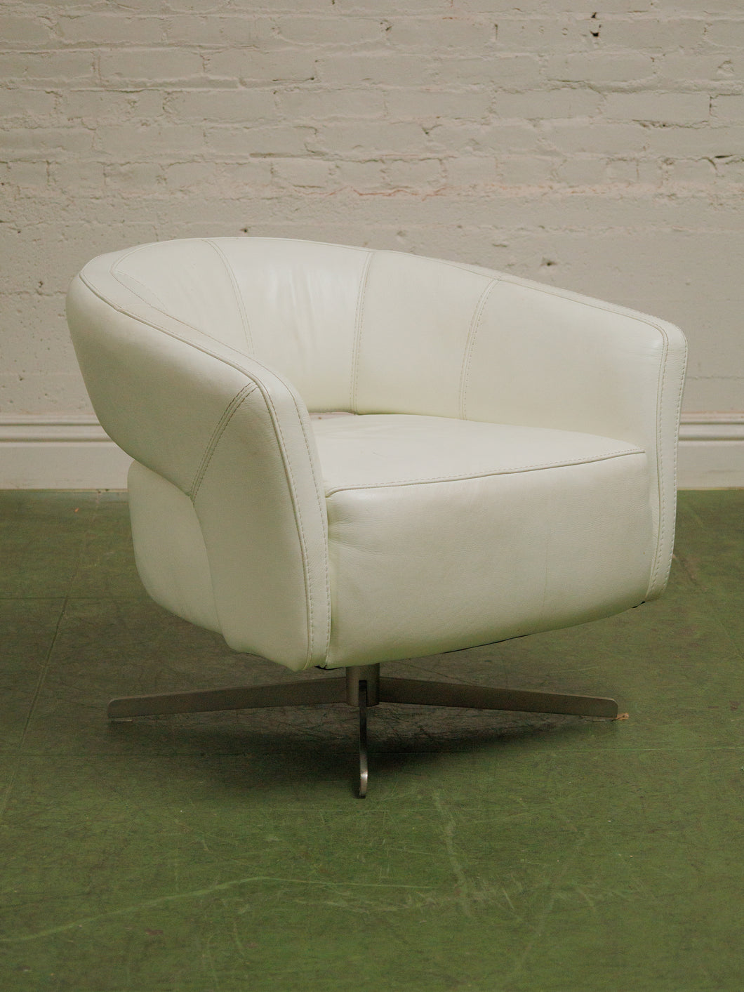 Leather Swivel Club Chair