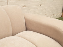 Load image into Gallery viewer, Margot Arm in Amici Sand
