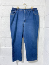 Load image into Gallery viewer, Vintage Denim Pants (24W)
