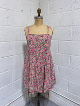 Load image into Gallery viewer, Pretty in Pink Floral Summer Dress (M)
