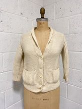 Load image into Gallery viewer, Small Cream Colored Thick Cardigan
