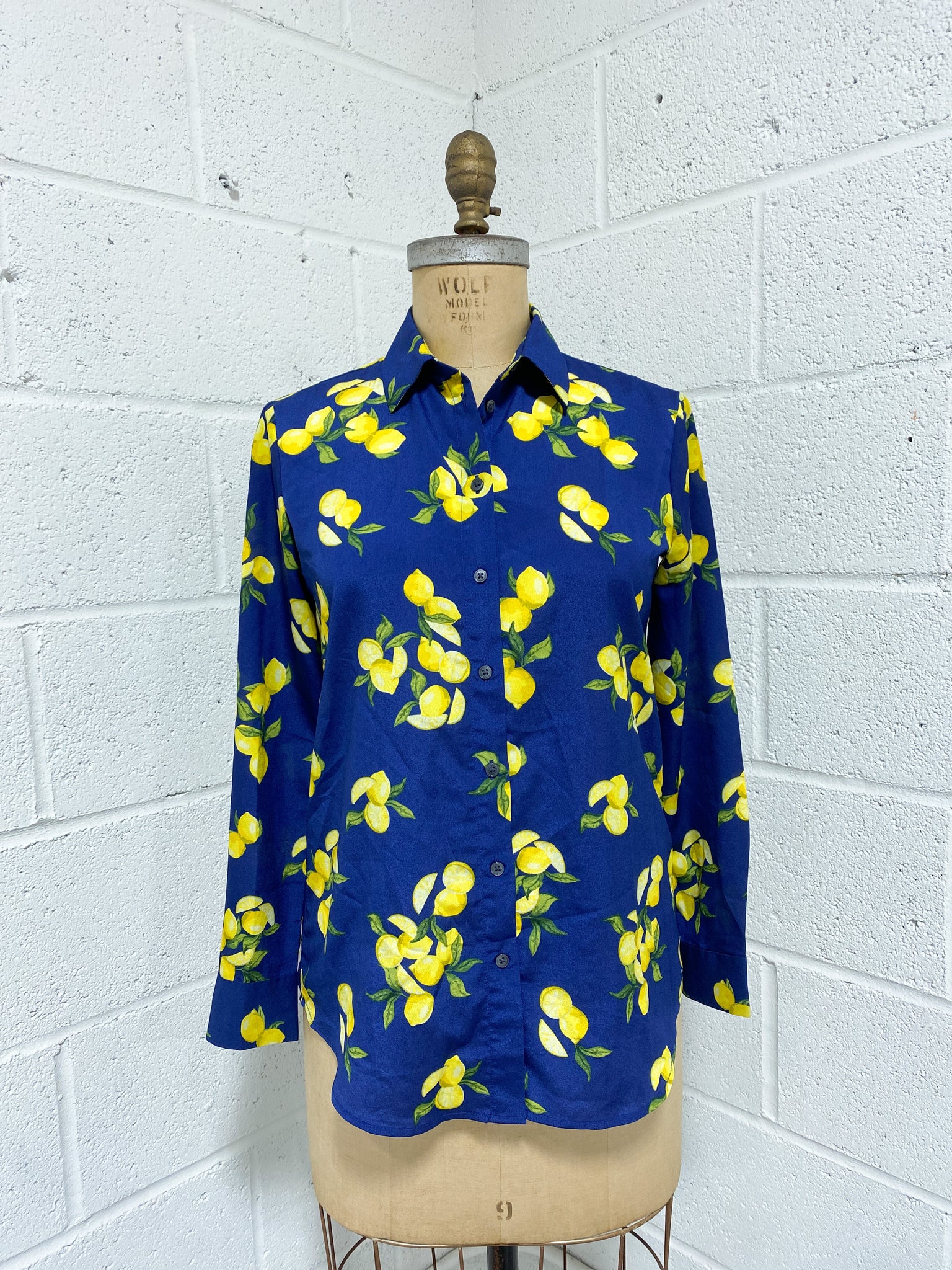 Banana Republic Navy Blue Lemon Blouse (XS) – Sunbeam Vintage