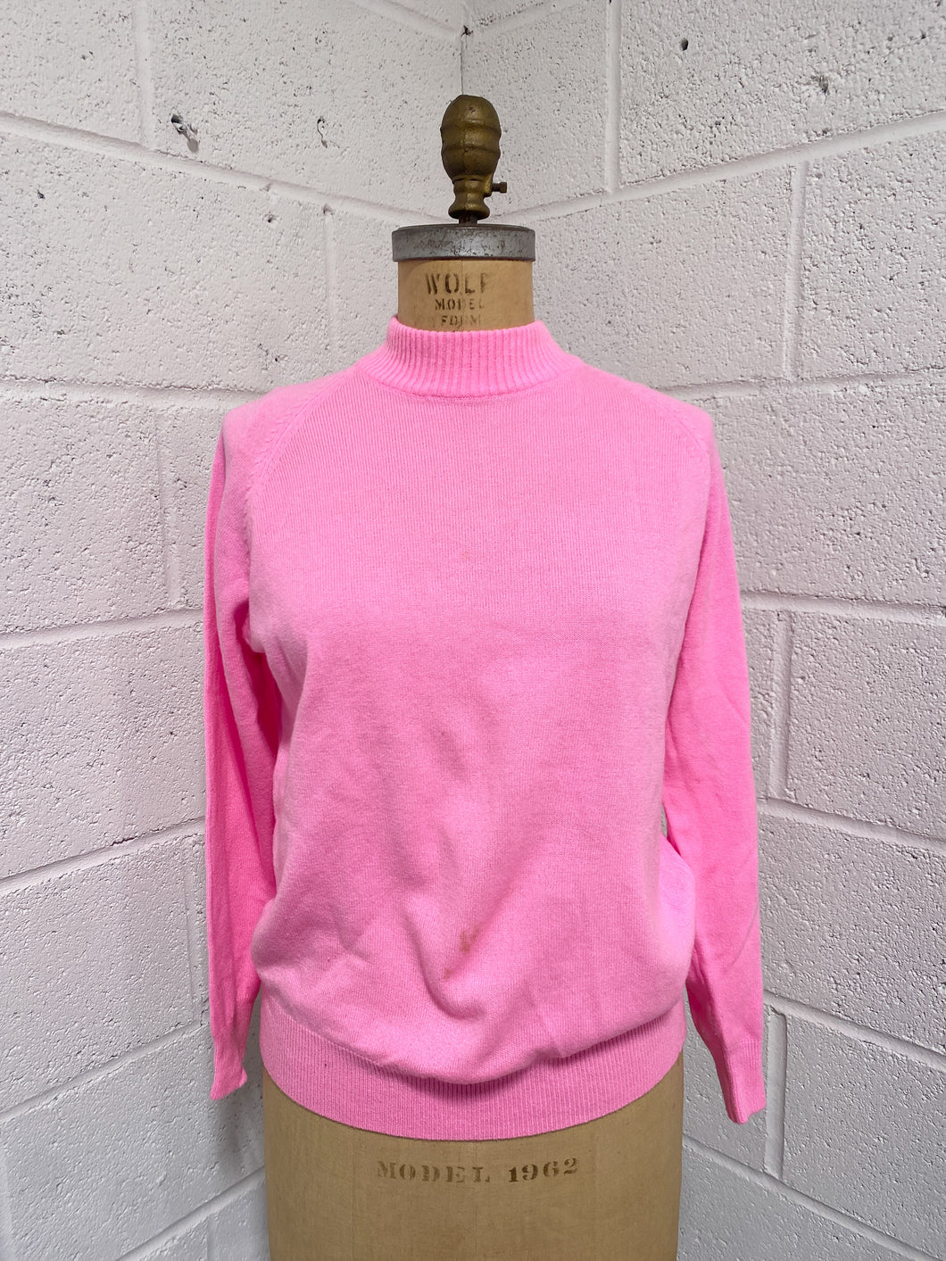 Vintage Bubblegum Pink Sweater- As Found (L)