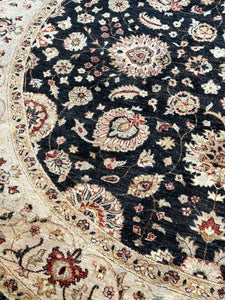 Pak-Persian Round Hand Knotted Rug 9’