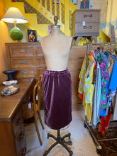 Load image into Gallery viewer, Adidas Plum Colored Velour Skirt (M)
