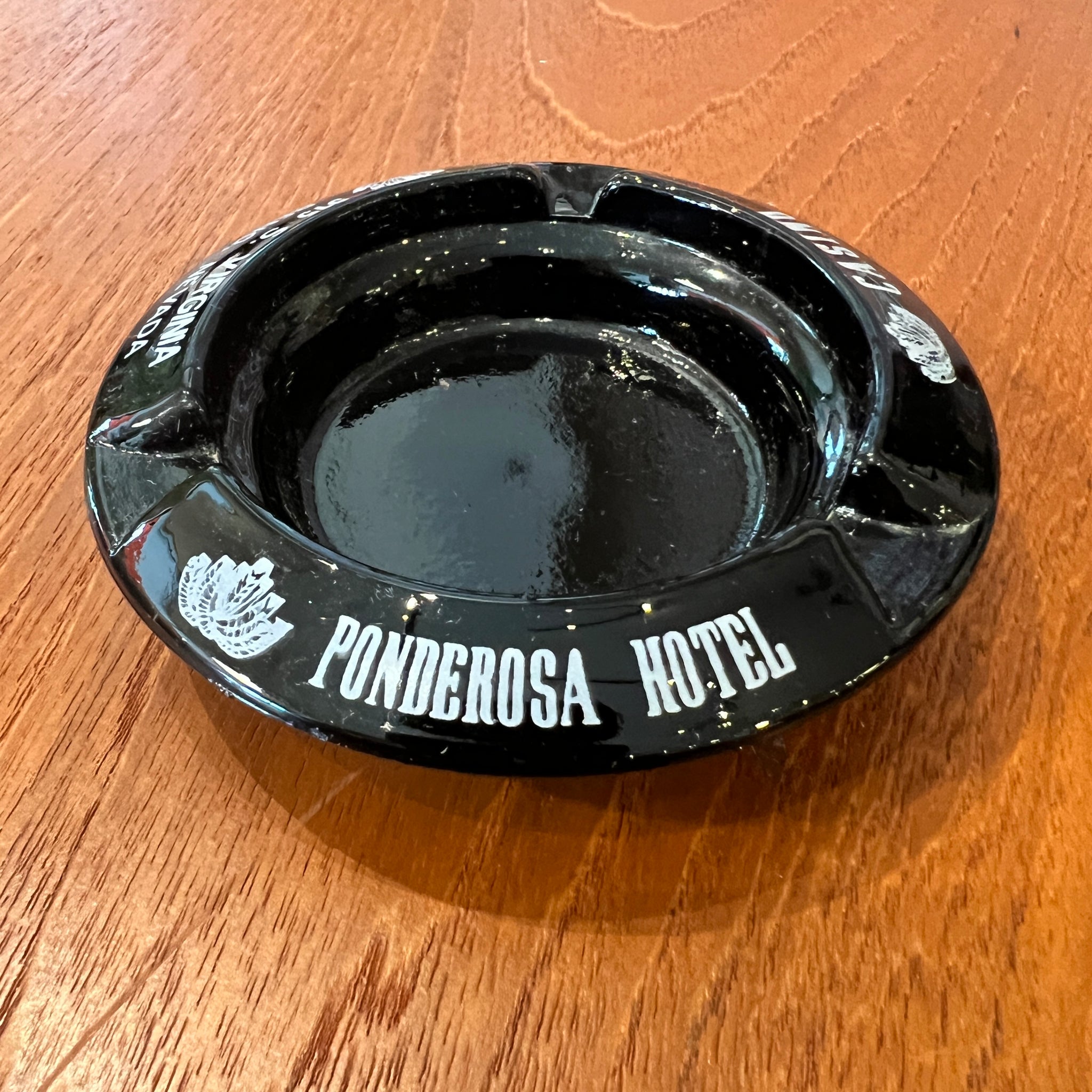 LV Ashtray (Black)