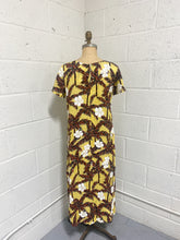 Load image into Gallery viewer, Yellow Hawaiian Dress (M)
