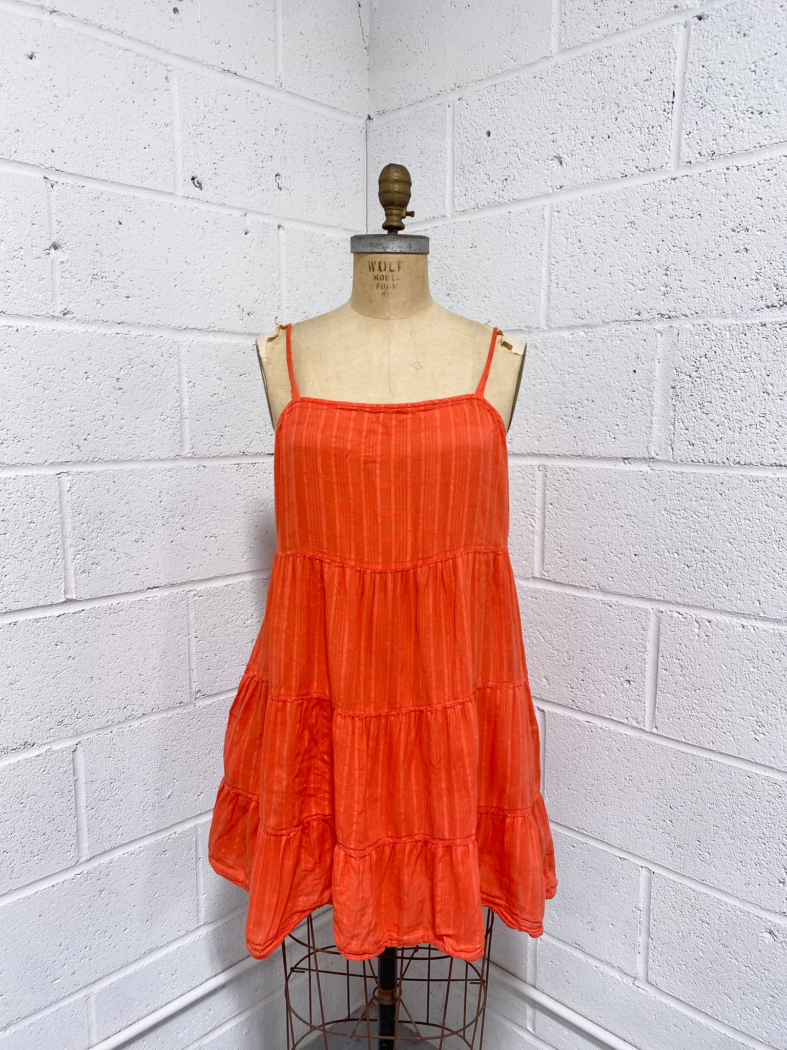 Coral Colored Summer Dress (M) Sunbeam Vintage Coral Colored Summer Dress (M) Sunbeam Vintage