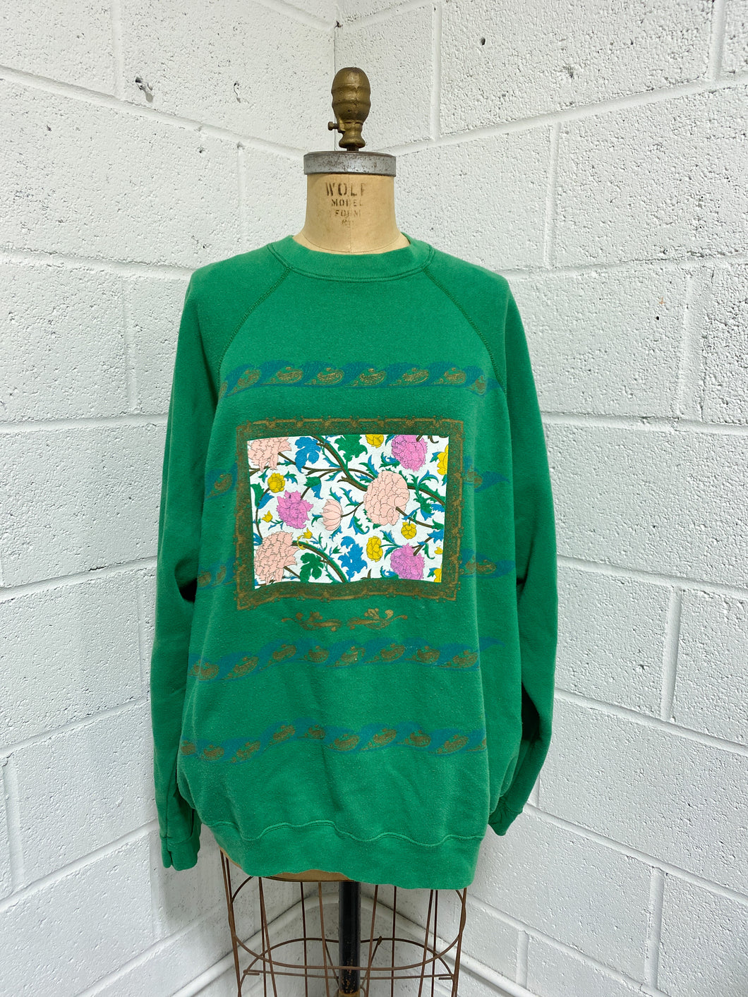 Green Pullover Sweatshirt with Floral Motif