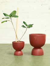 Load image into Gallery viewer, Rust Orange Small Planter
