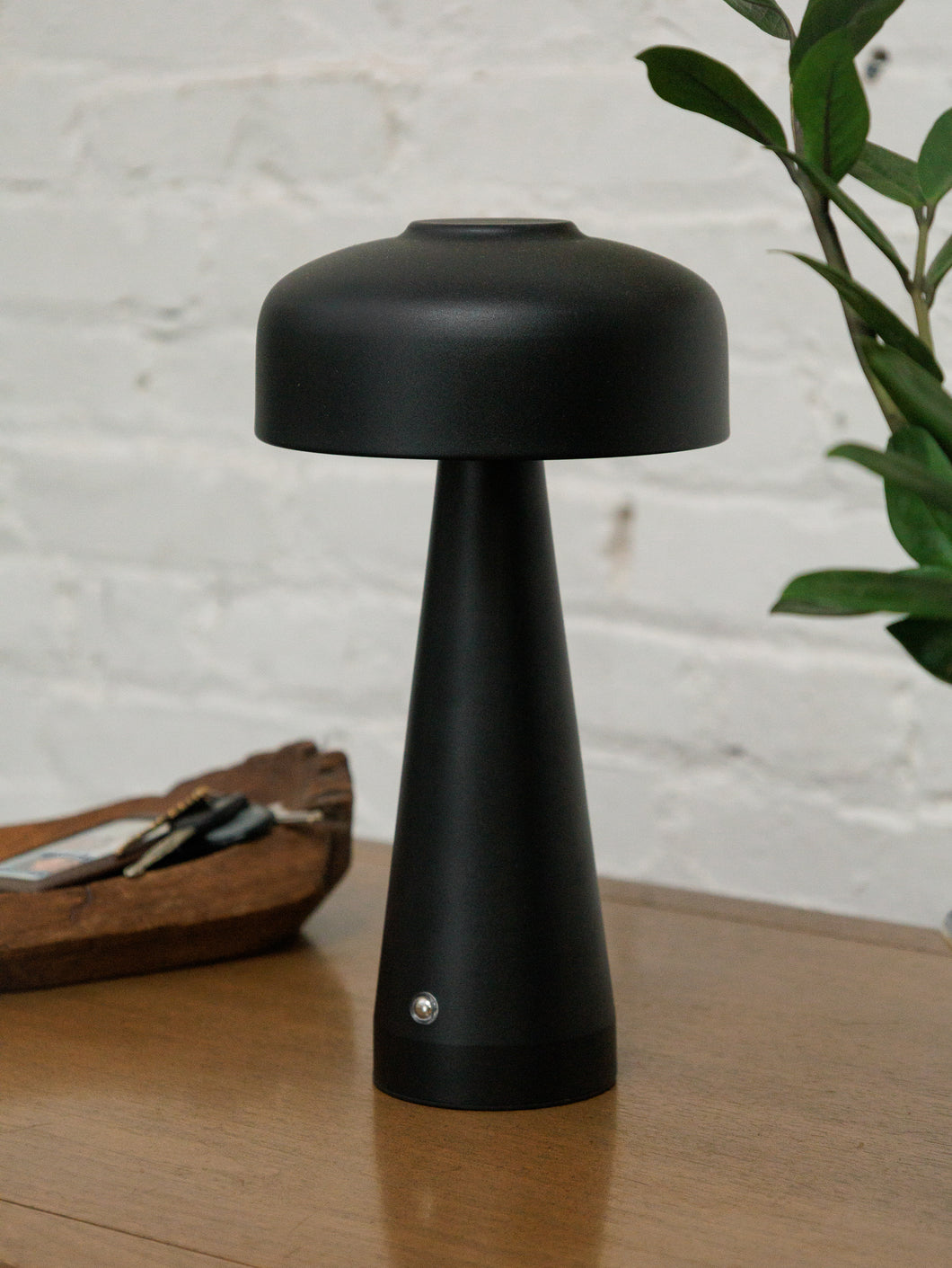 Black Mushroom Lamp