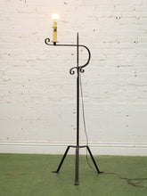 Load image into Gallery viewer, Tripod Vintage Rod Iron Lamp
