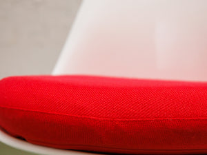 Red Tulip Dining Set