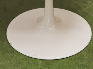 Red Tulip Dining Set