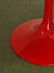 Red Tulip Dining Set