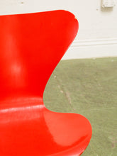 Load image into Gallery viewer, Original Arne Jacobsen for Fritz Hansen Red Ant Chair
