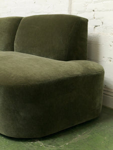 Bonnie 3 Piece Sectional in Moss