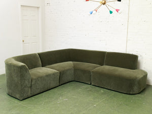 Bonnie 3 Piece Sectional in Moss