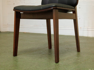 Niko Chair in Black