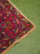 Load image into Gallery viewer, Huge Beautiful Vintage Rug
