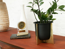 Load image into Gallery viewer, Black Scandi Planters
