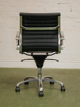 Load image into Gallery viewer, Aluminum group style office Chair
