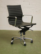 Load image into Gallery viewer, Aluminum group style office Chair
