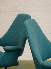 Load image into Gallery viewer, Arthur Umanoff Original Swivel Chair
