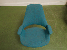 Load image into Gallery viewer, Arthur Umanoff Original Swivel Chair
