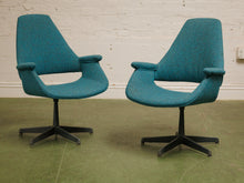 Load image into Gallery viewer, Arthur Umanoff Original Swivel Chair
