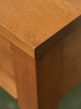 Load image into Gallery viewer, Morris 4 drawer Desk
