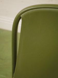 Blue Dot Green Chair
