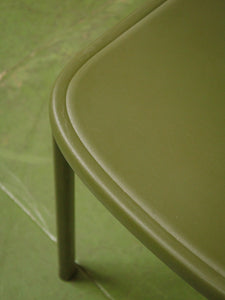 Blue Dot Green Chair