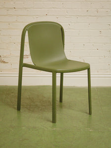Blue Dot Green Chair