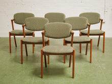 Load image into Gallery viewer, TRex chair in Olive Green
