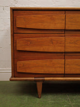 Load image into Gallery viewer, American of Martinsville 9 Drawer Dresser
