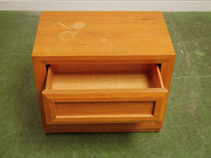 2 drawer Nightstand