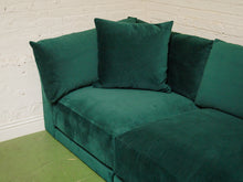 Load image into Gallery viewer, Hansel 3 Piece in Royale Evergreen
