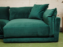 Load image into Gallery viewer, Hansel 3 Piece in Royale Evergreen
