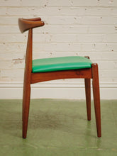 Load image into Gallery viewer, Scandi Dining Chair in Kelly Green
