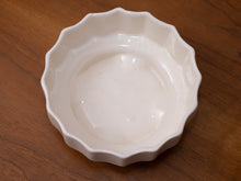 Load image into Gallery viewer, Vintage White Pottery Ribbed Footed Round Low Planter
