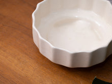 Load image into Gallery viewer, Vintage White Pottery Ribbed Footed Round Low Planter
