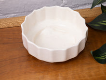 Load image into Gallery viewer, Vintage White Pottery Ribbed Footed Round Low Planter
