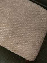 Load image into Gallery viewer, Set a four American walnut chairs
