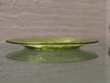 Load image into Gallery viewer, 1970s Peridot Green Rippled Table Set
